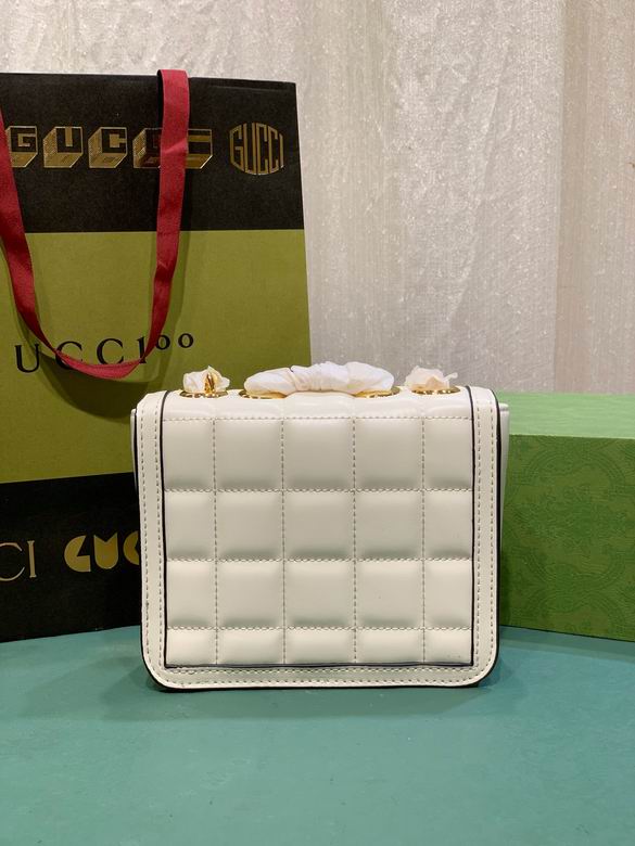Deco 741457 18X14.5X8cm DF 3色  (20)